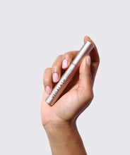 Load image into Gallery viewer, vegaLASH Volumizing Serum
